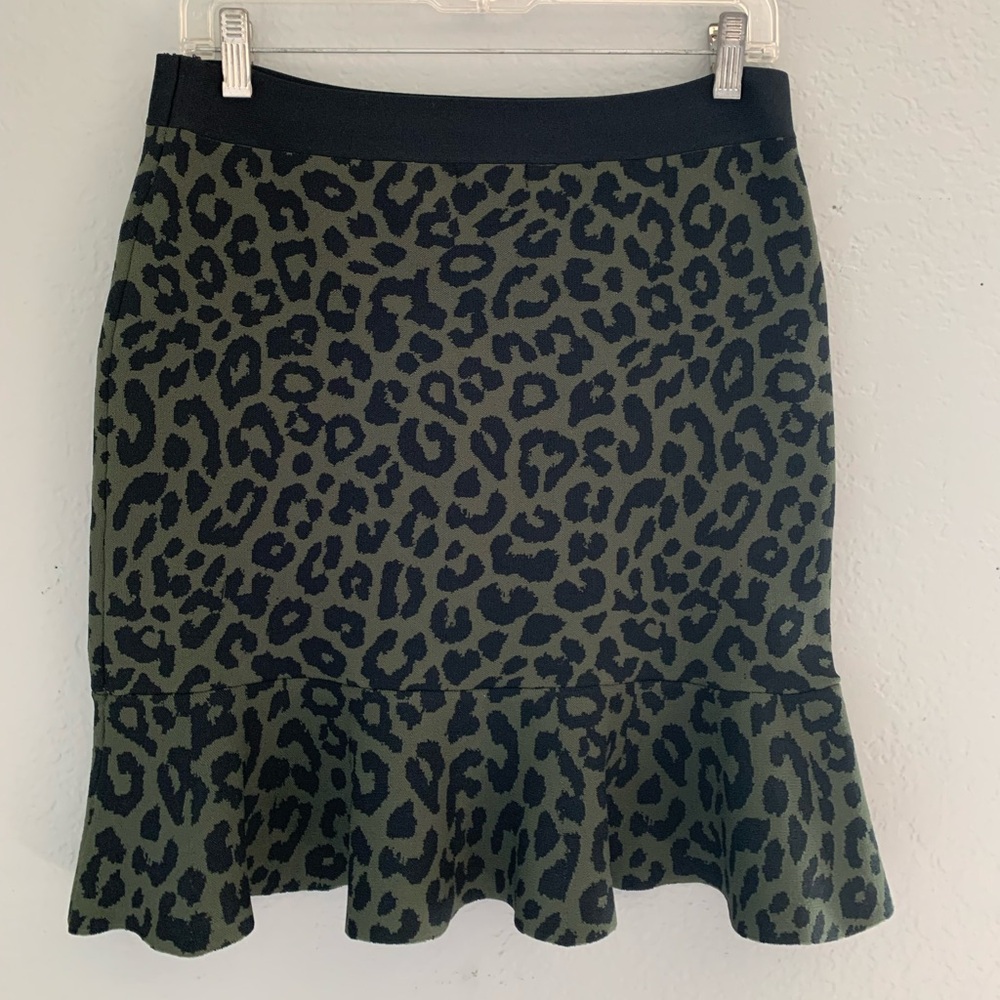 Aqua Womens Animal Print
Jacquard Skirt - Picture 5 of 7